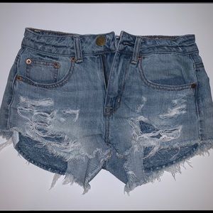 BLUE AMERICAN EAGLE JEAN SHORTS